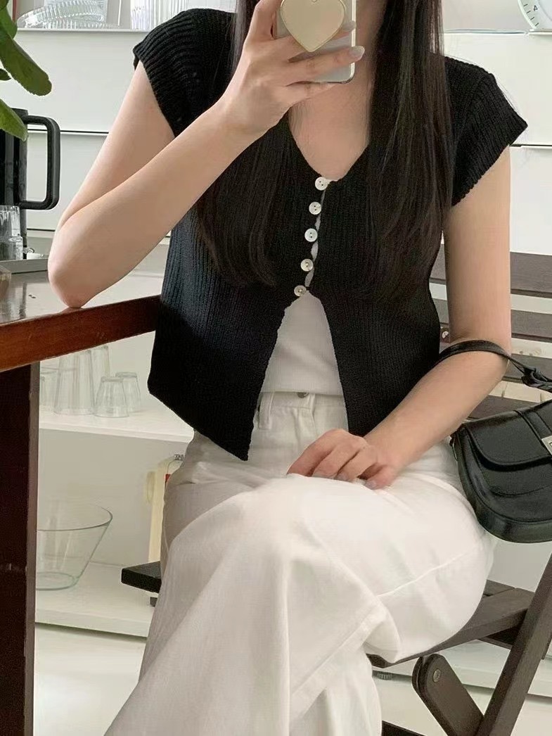 Onni 前開叉貝殼Top