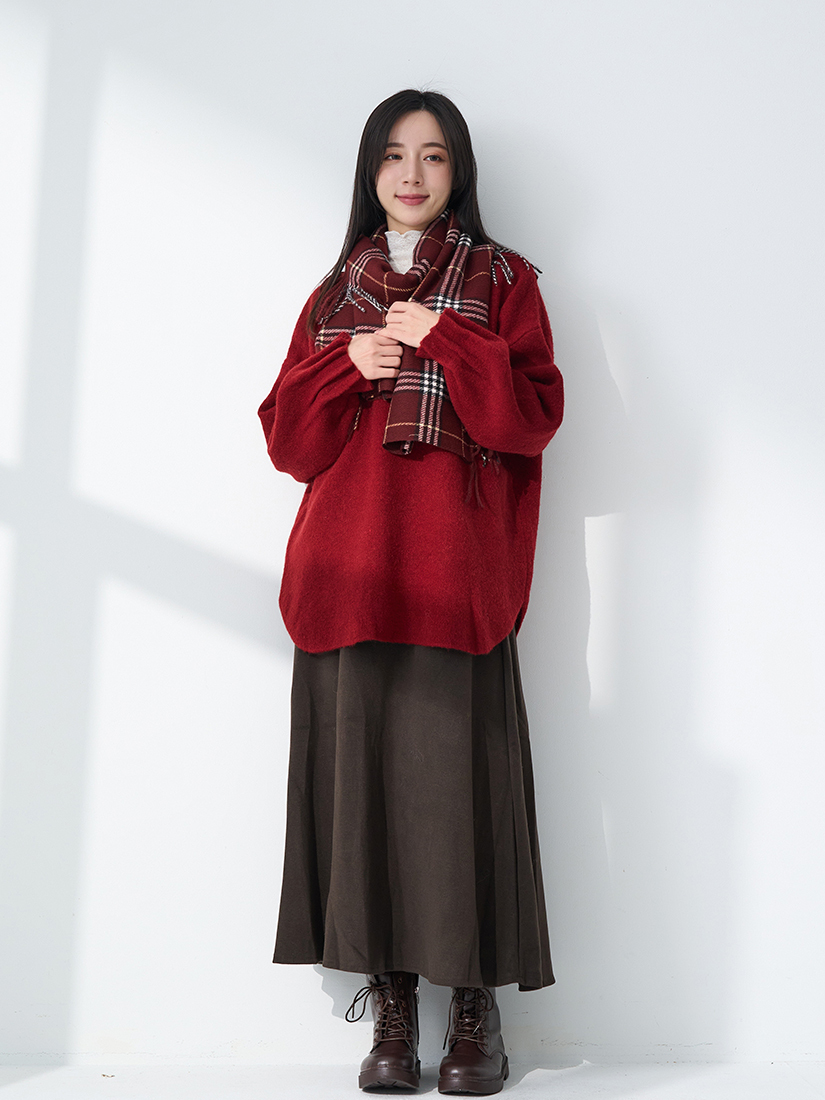 素色簡約袖口抓褶下擺弧形長版毛衣