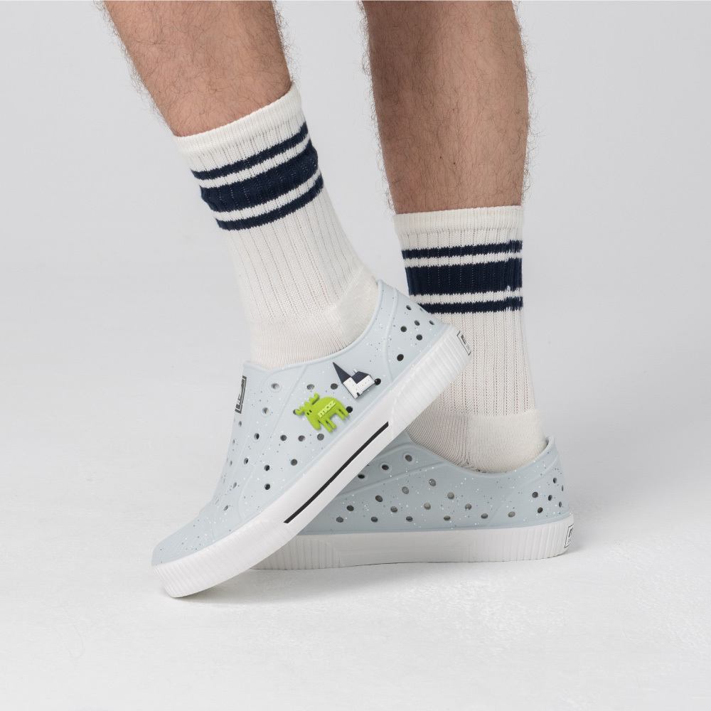 【北歐星空系列】雙色洞洞餅乾水鞋 (冰川藍)