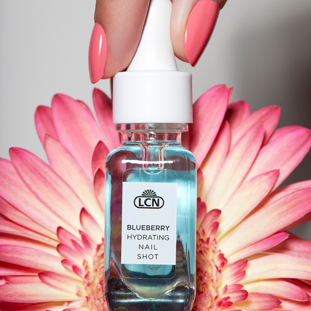 LCN 藍莓保濕護甲液, 11ml