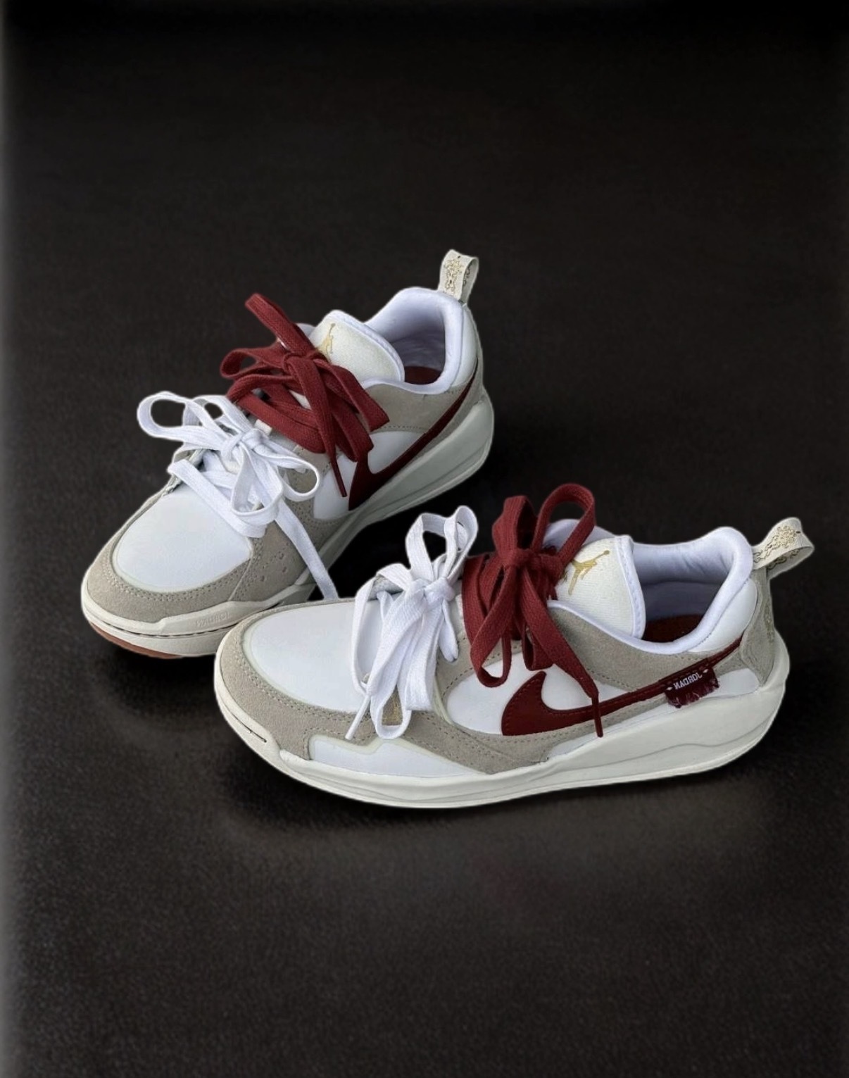 女鞋 NIKE W JORDAN CMFT ERA 米紅 馬年 新年 麂皮 喬丹 緩震 休閒 運動鞋【IQ3473-161】CNY