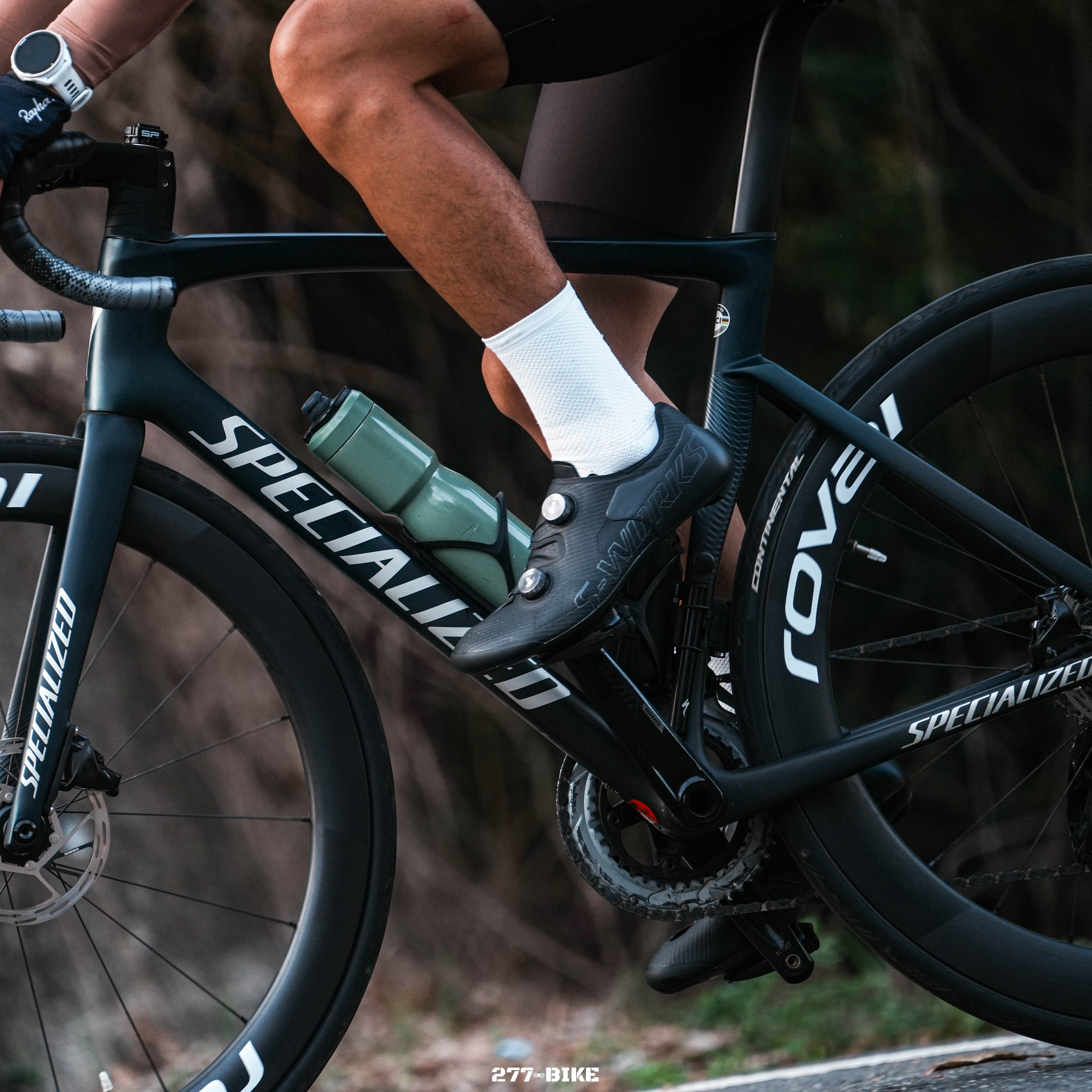 【CAMELBAK】 水壺 650ML 競速保冰單車水壺 青苔綠