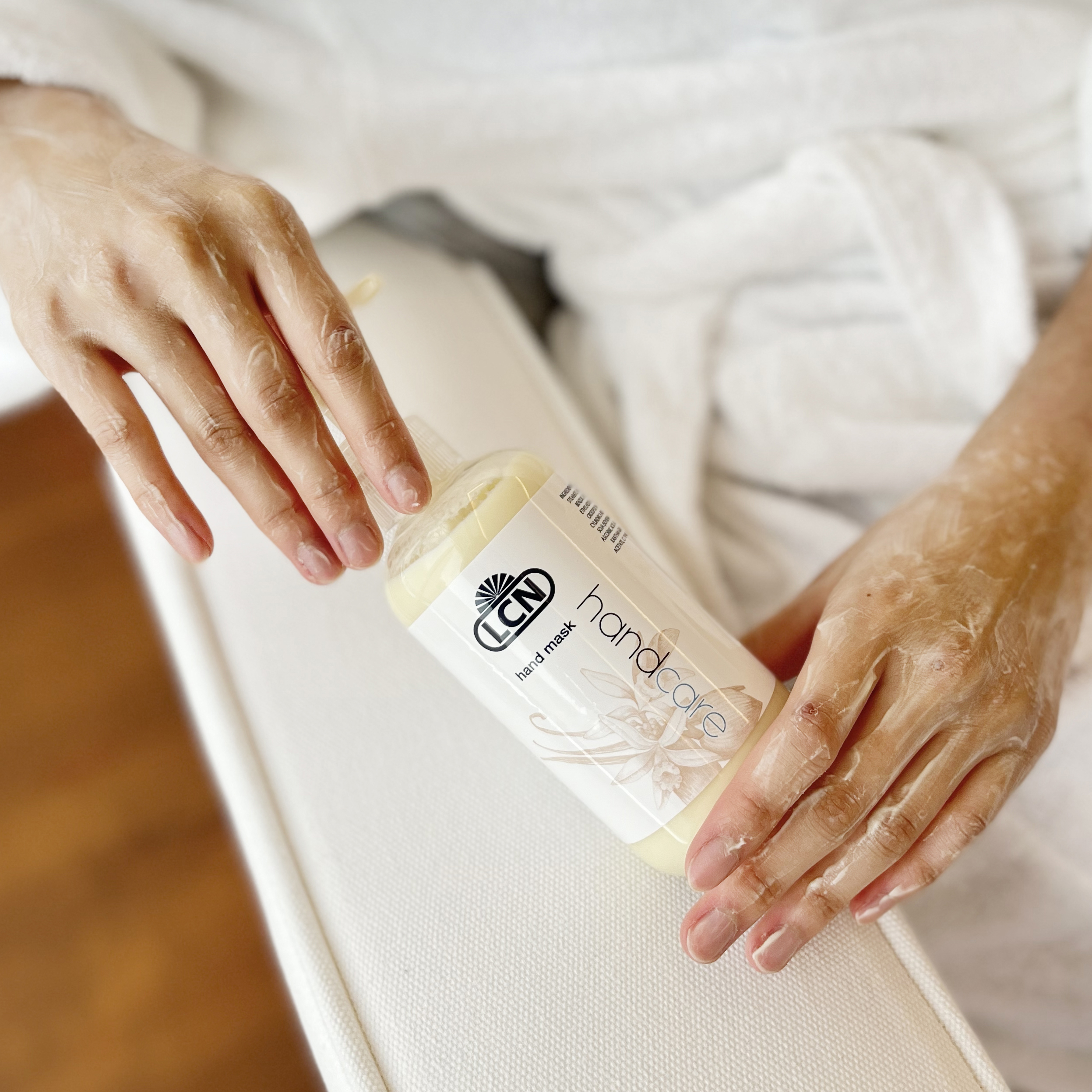 LCN 撫紋潤手膜, 250ml (免水洗設計手膜)