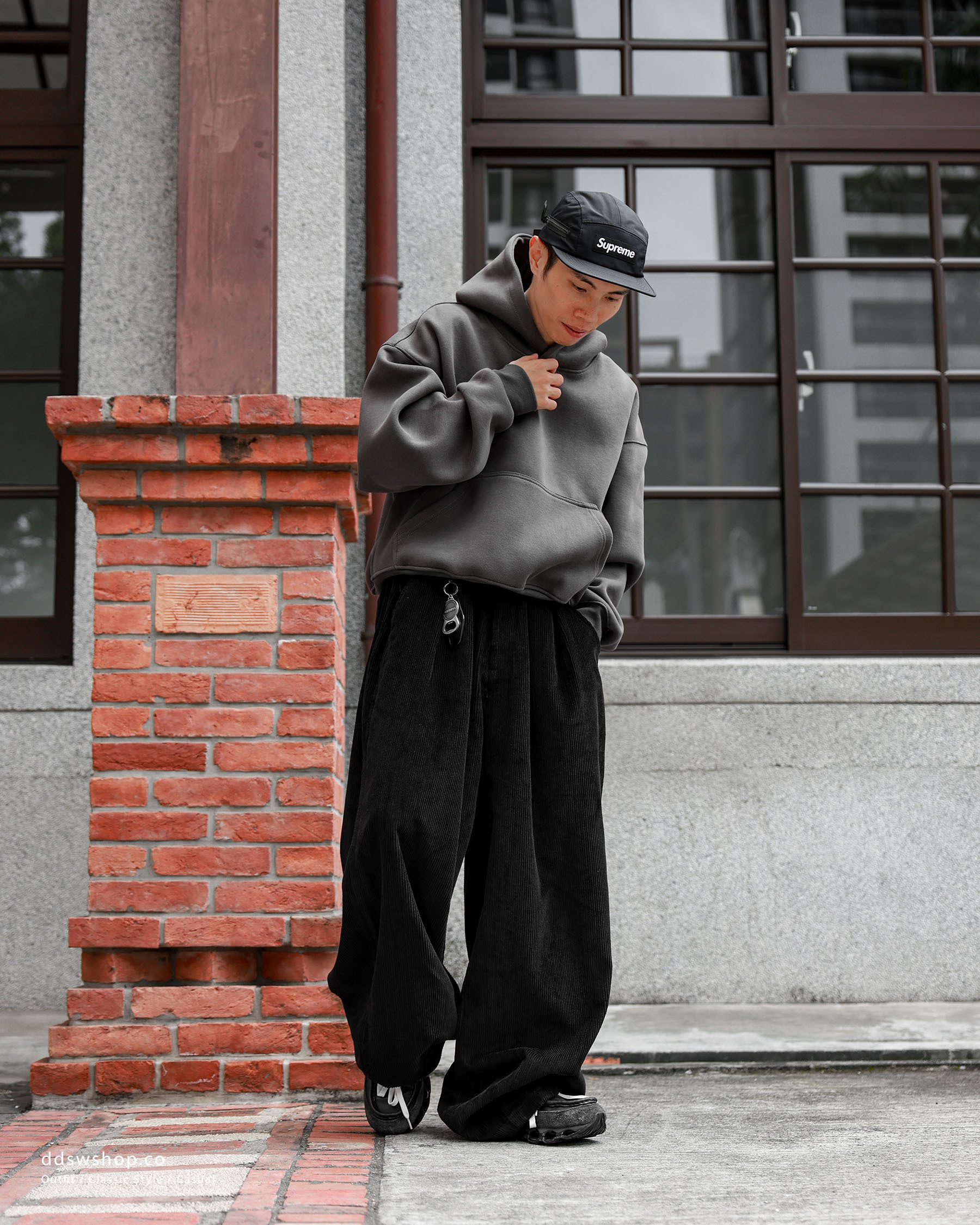 D.CLOSET 日系 復古 闊形 垂墜感 燈芯絨 燈籠褲 LL15