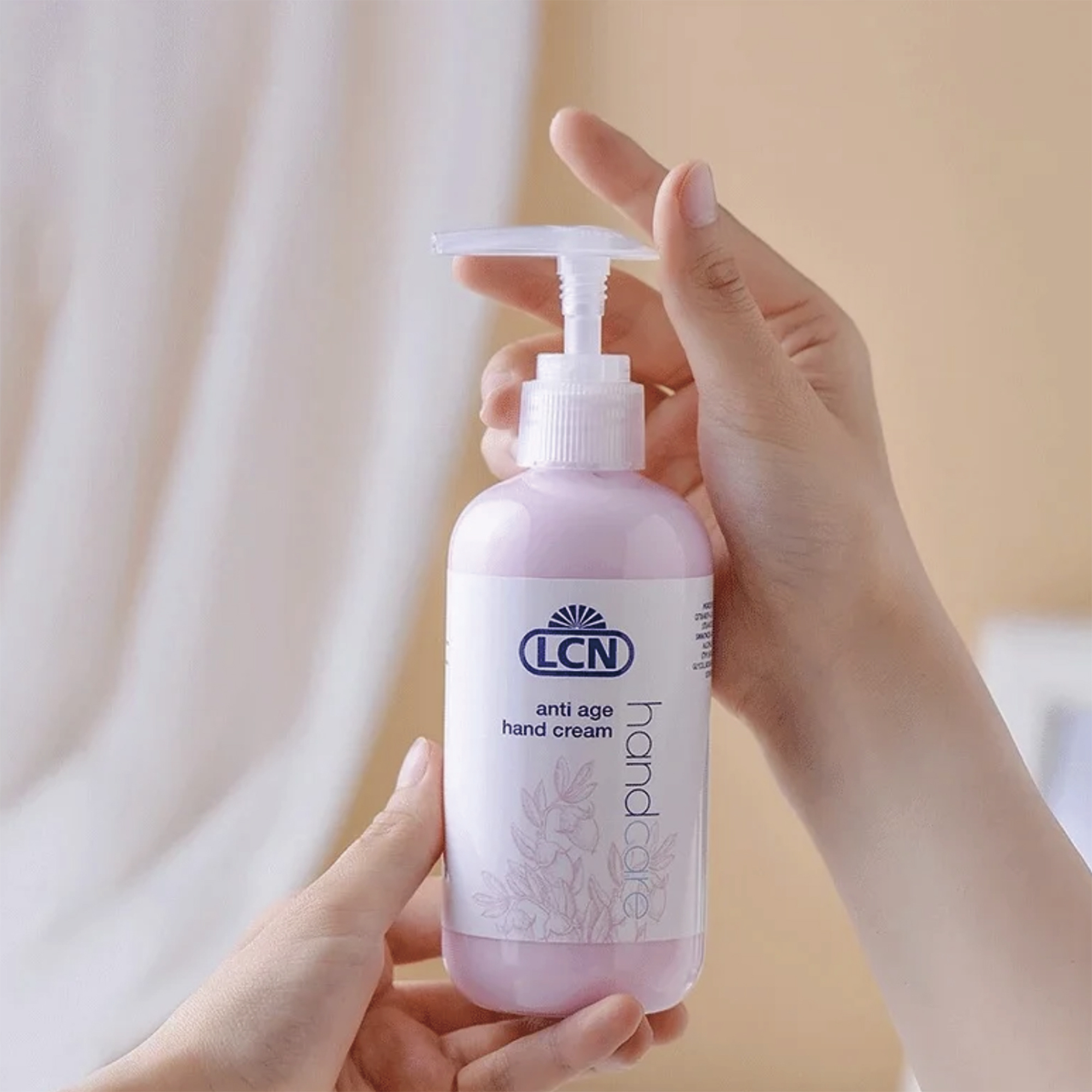 LCN 皇牌日夜全效抗皺手部護理套裝 (增量版)