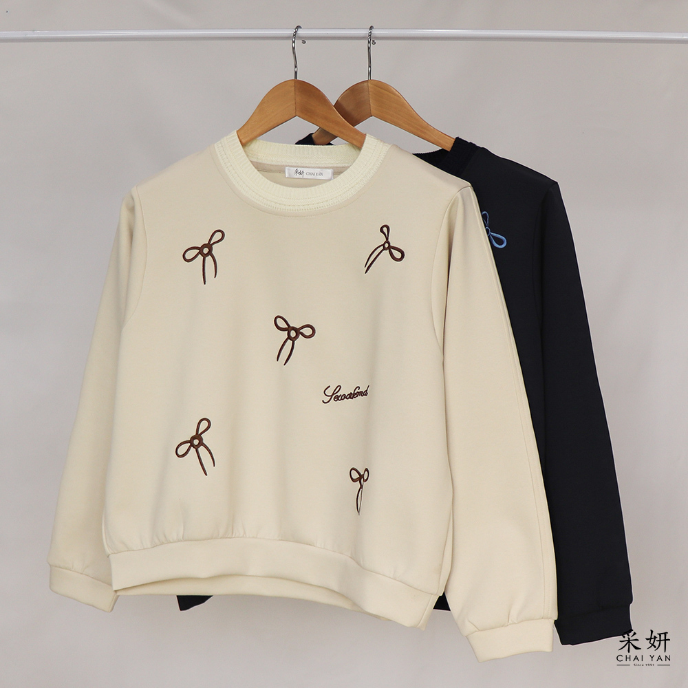 針織領刺繡空氣棉長袖上衣