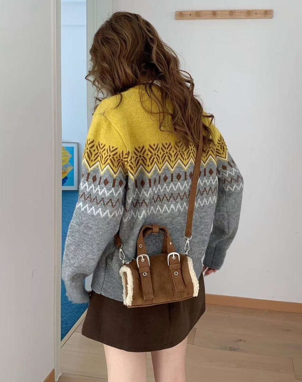 拼接泰迪毛釦環麂皮小包