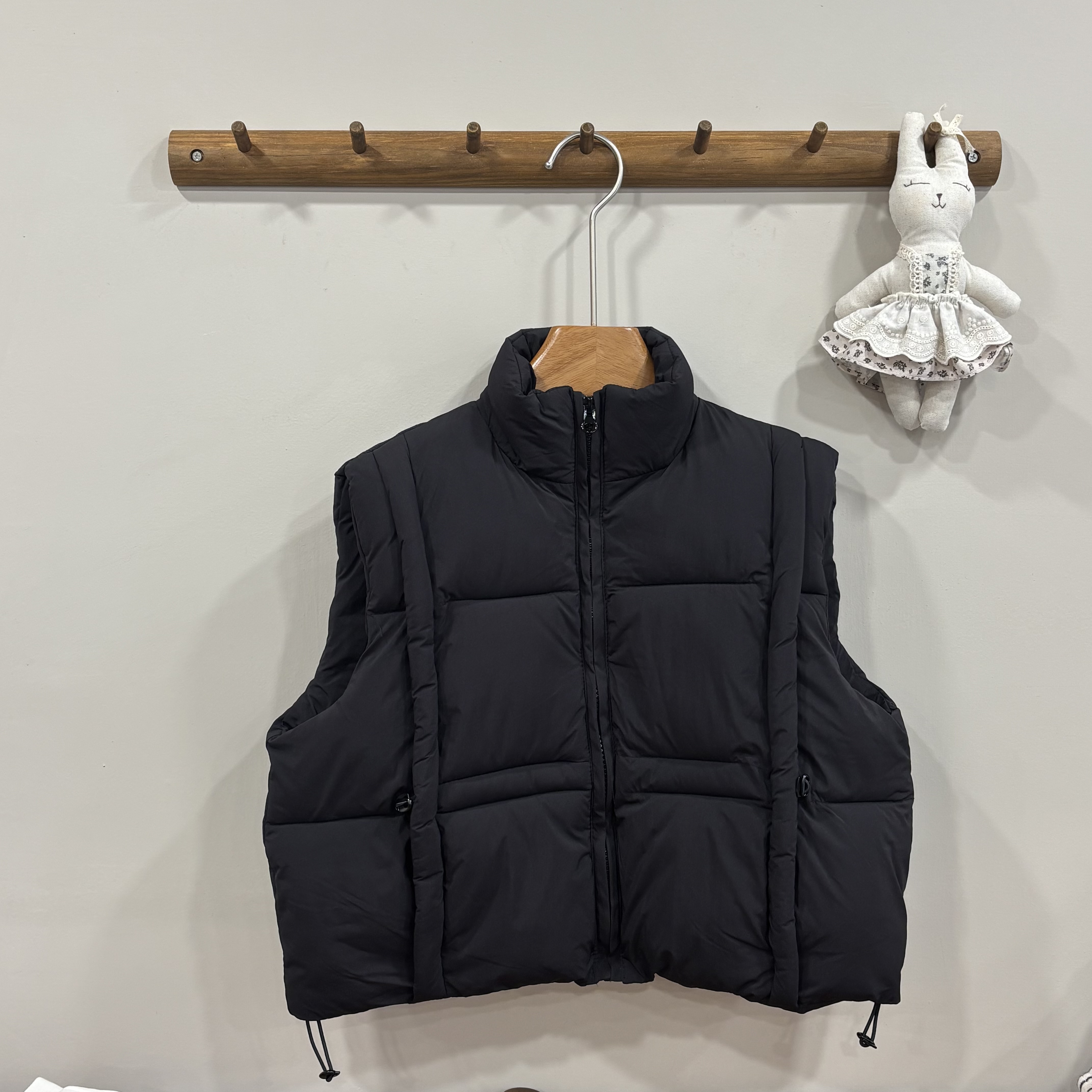 A03933立領分割線鋪棉背心