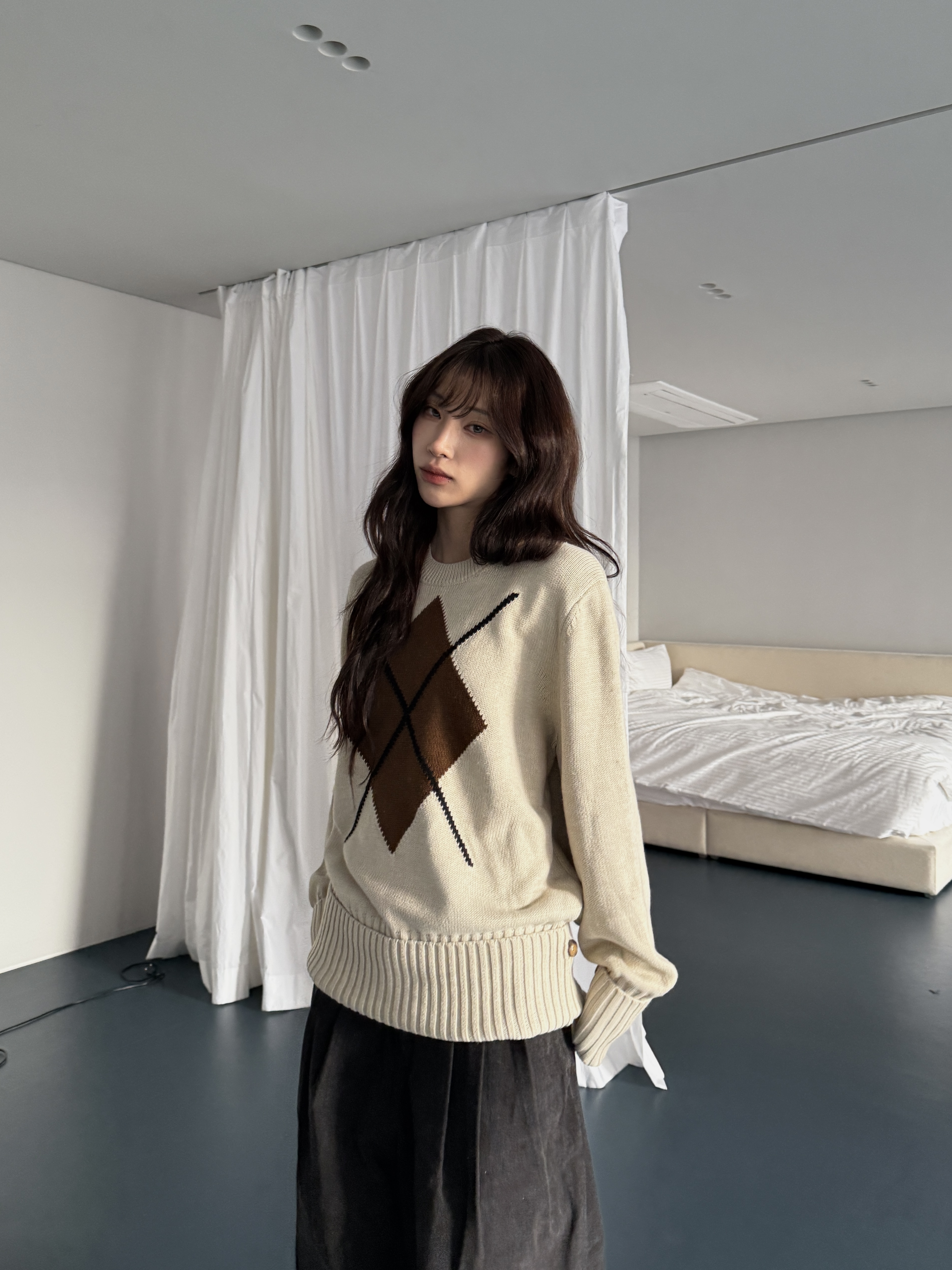 菱形交叉 捲邊寬鬆長袖毛衣（部分現貨）