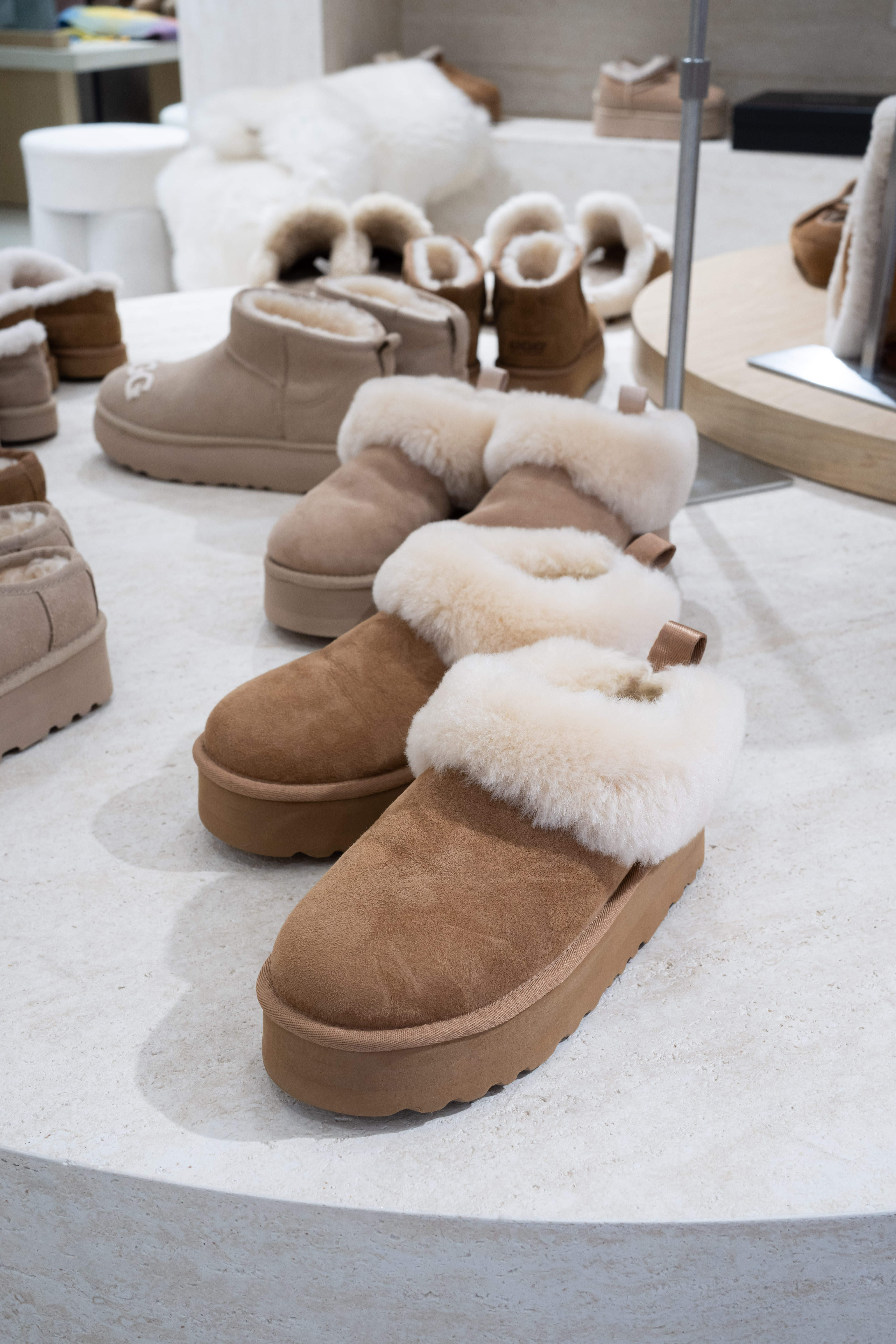 【2色入】UGG Ozlana Tazzelle