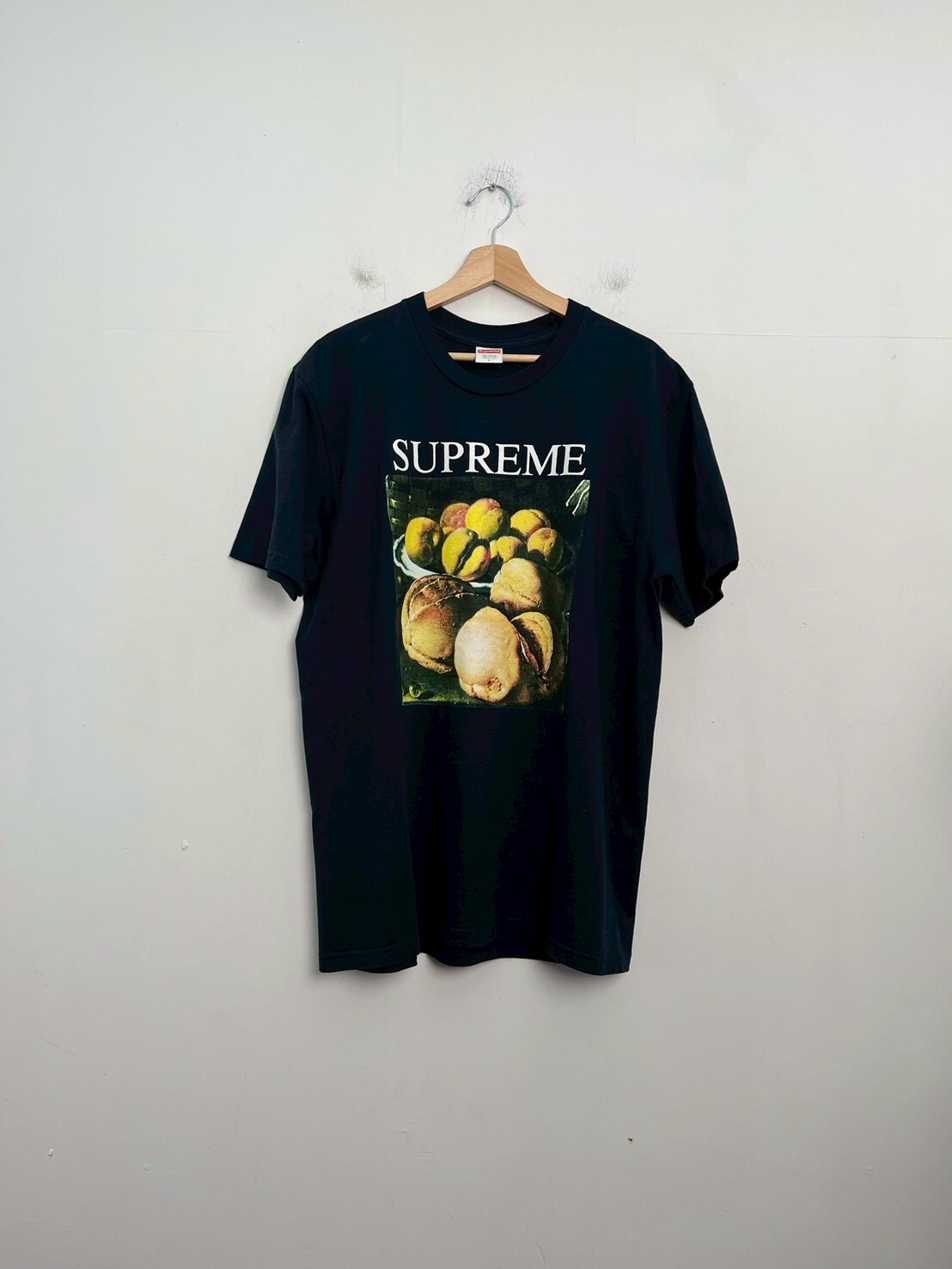 SUPREME 18AW Still Life Tee SIZE L