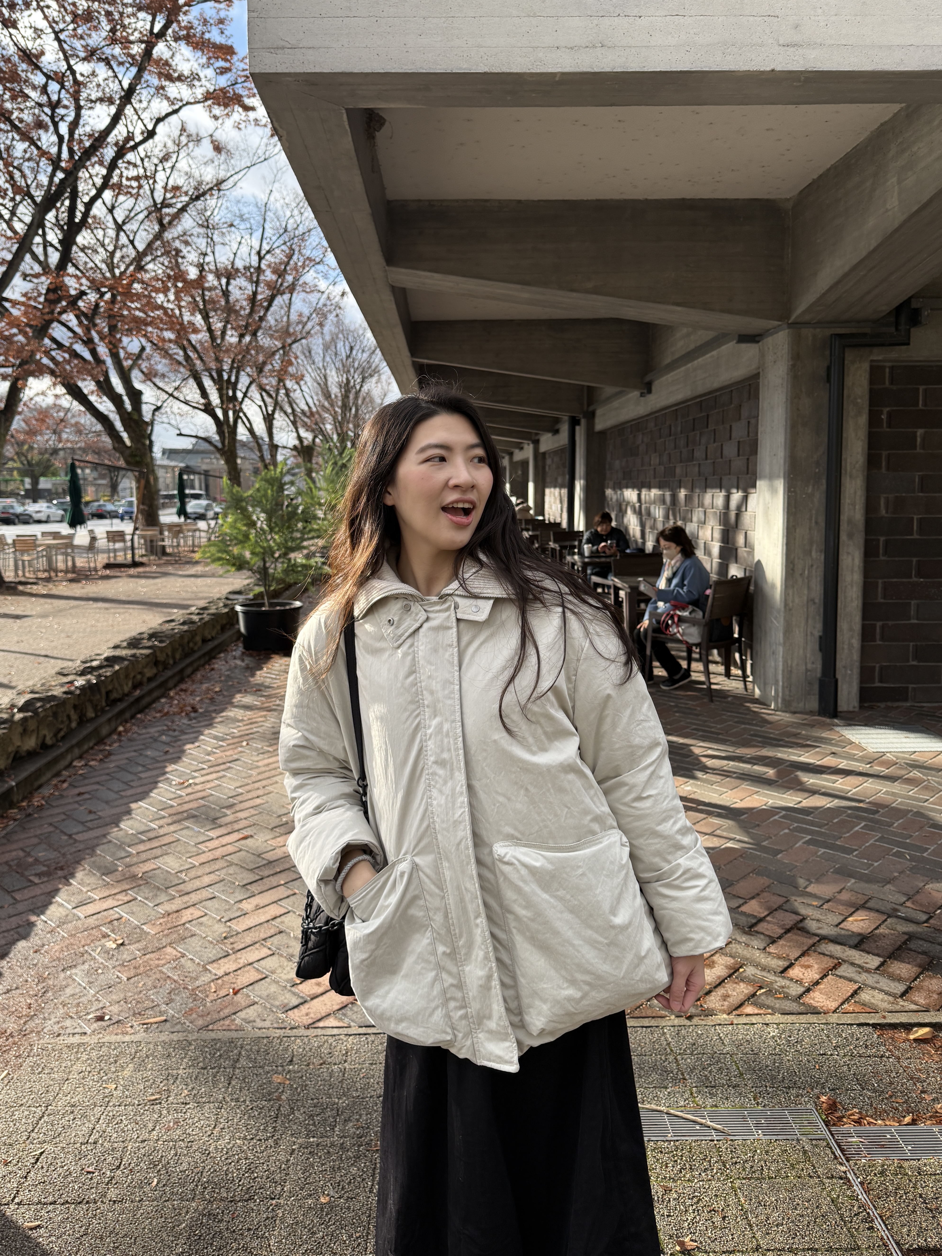 雙層拼接領極暖羽絨外套-米杏