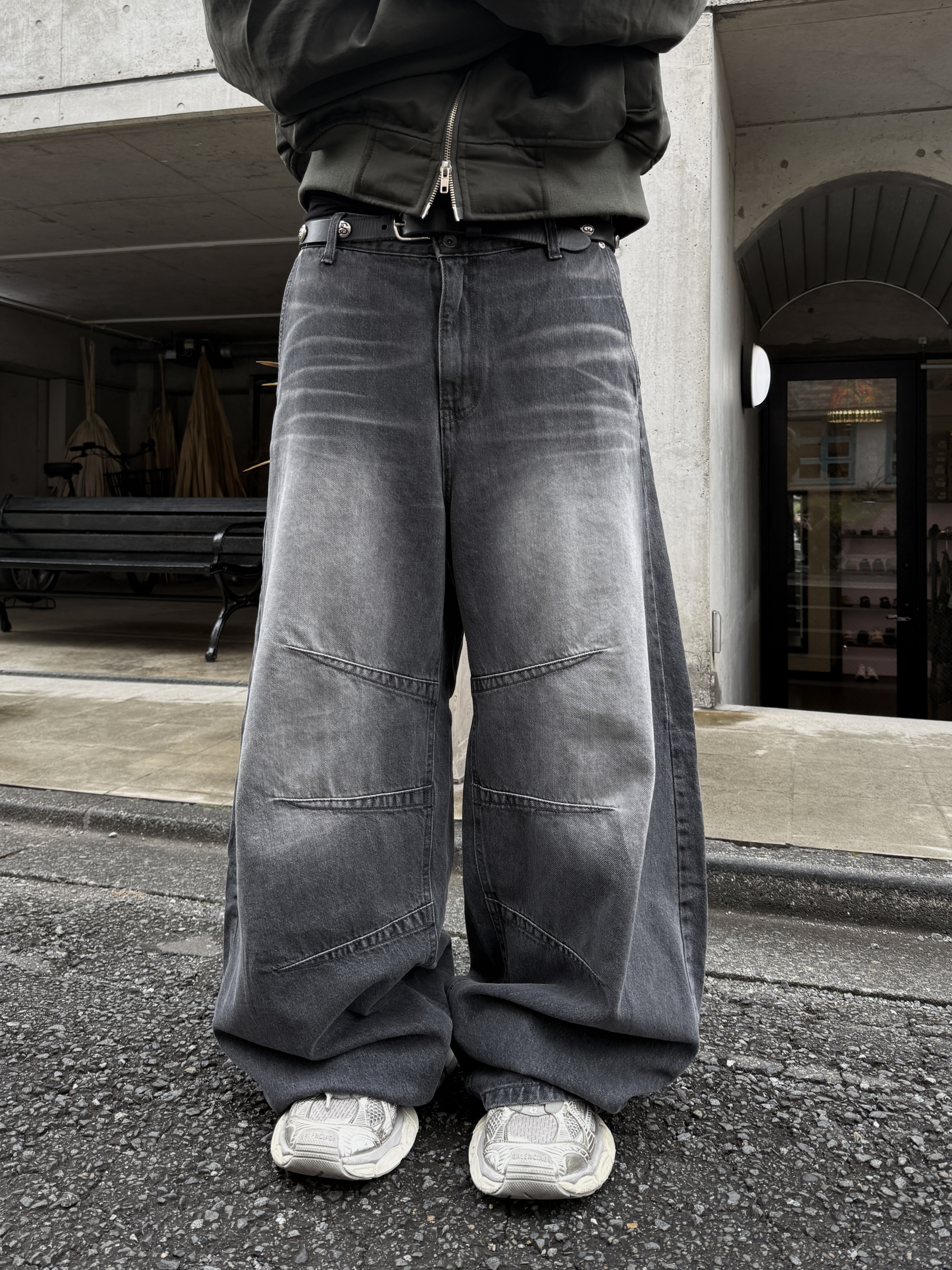 Baggy 水洗裂痕 寬大牛仔褲