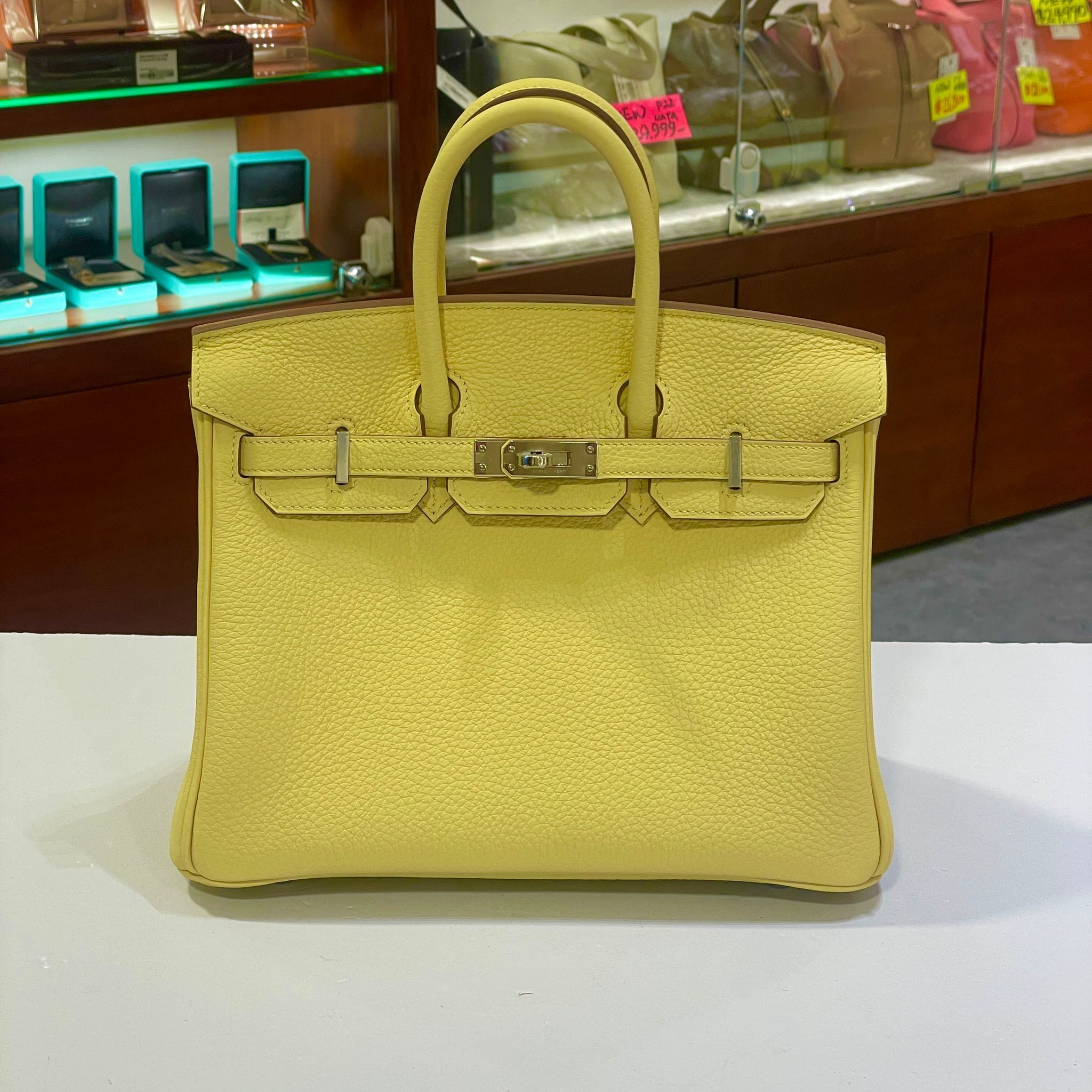 K刻!!! 新鮮單~全新BIRKIN 25, 小雞黃Togo皮,銀扣 1Z/JAUNE POUSSIN H041344CK1Z #B25, 柏金包, #BRAND NEW #香榭站正品