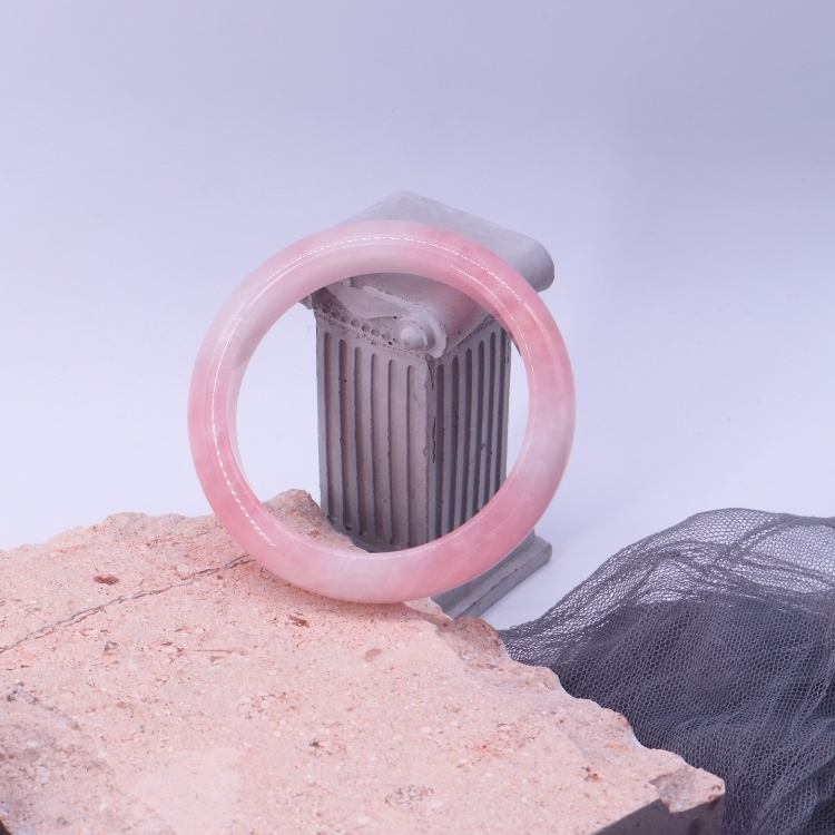 【天然石水晶手鐲】圈口尺寸54～55 漸層交錯粉水晶