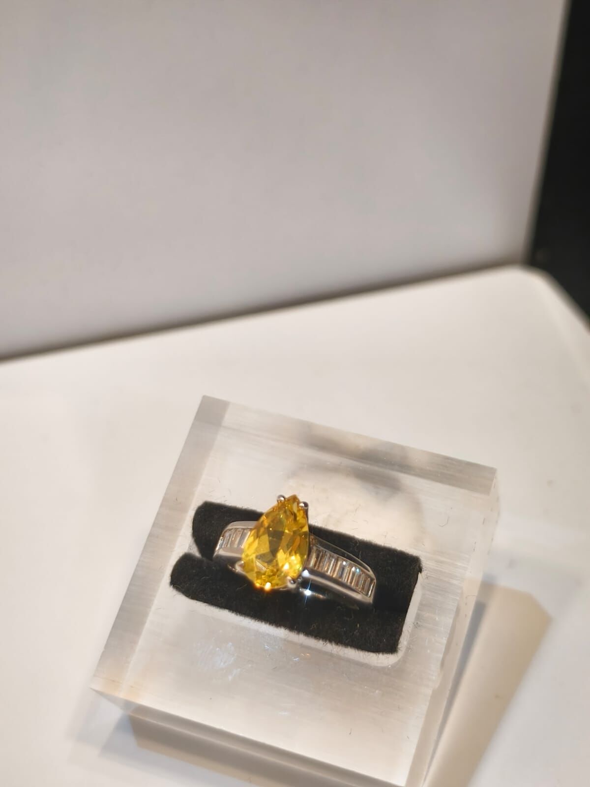 0102CYST50-水晶CS-培育寶石黃水滴 約3卡 (A50)