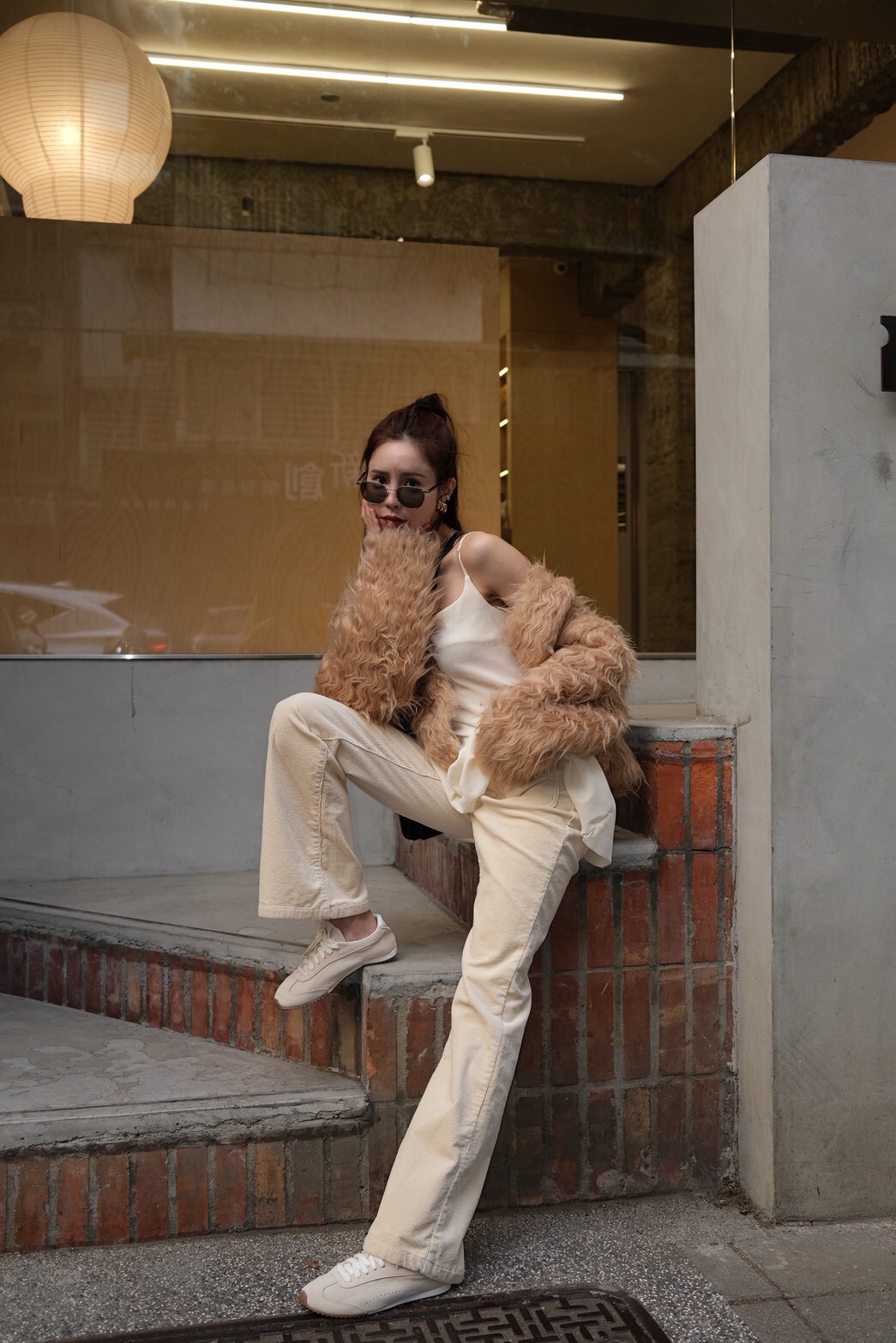 #AD28燈心絨微喇叭褲(奶油/藍)