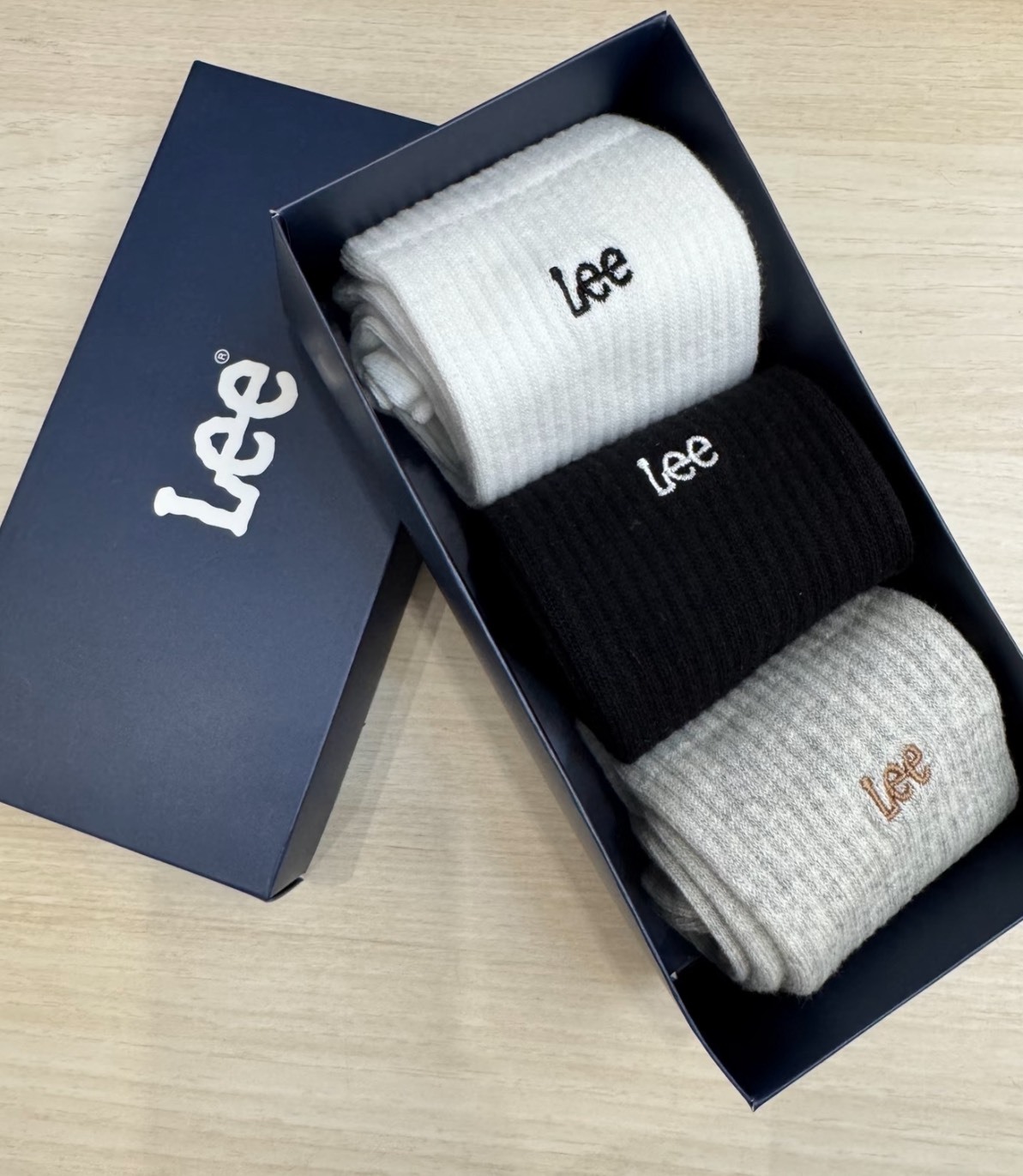<限時開團⚡️> 🇰🇷韓國限定LEE-經典LOGO三入襪襪禮盒🎁