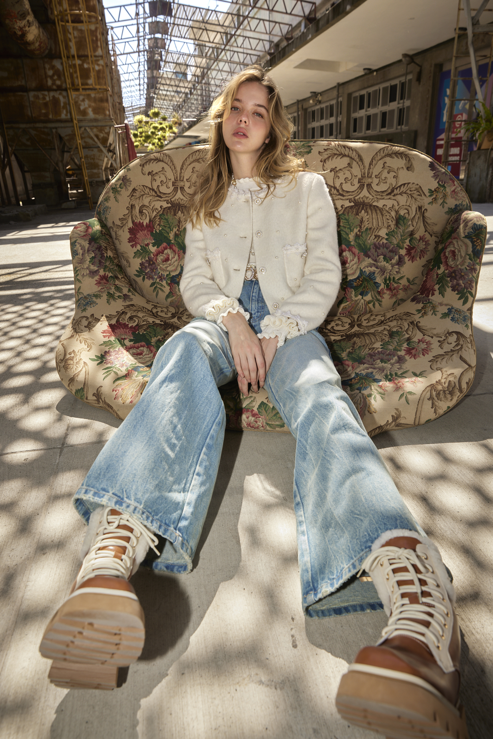 BE15303D1 法式珍珠輕語蕾絲滾邊外套