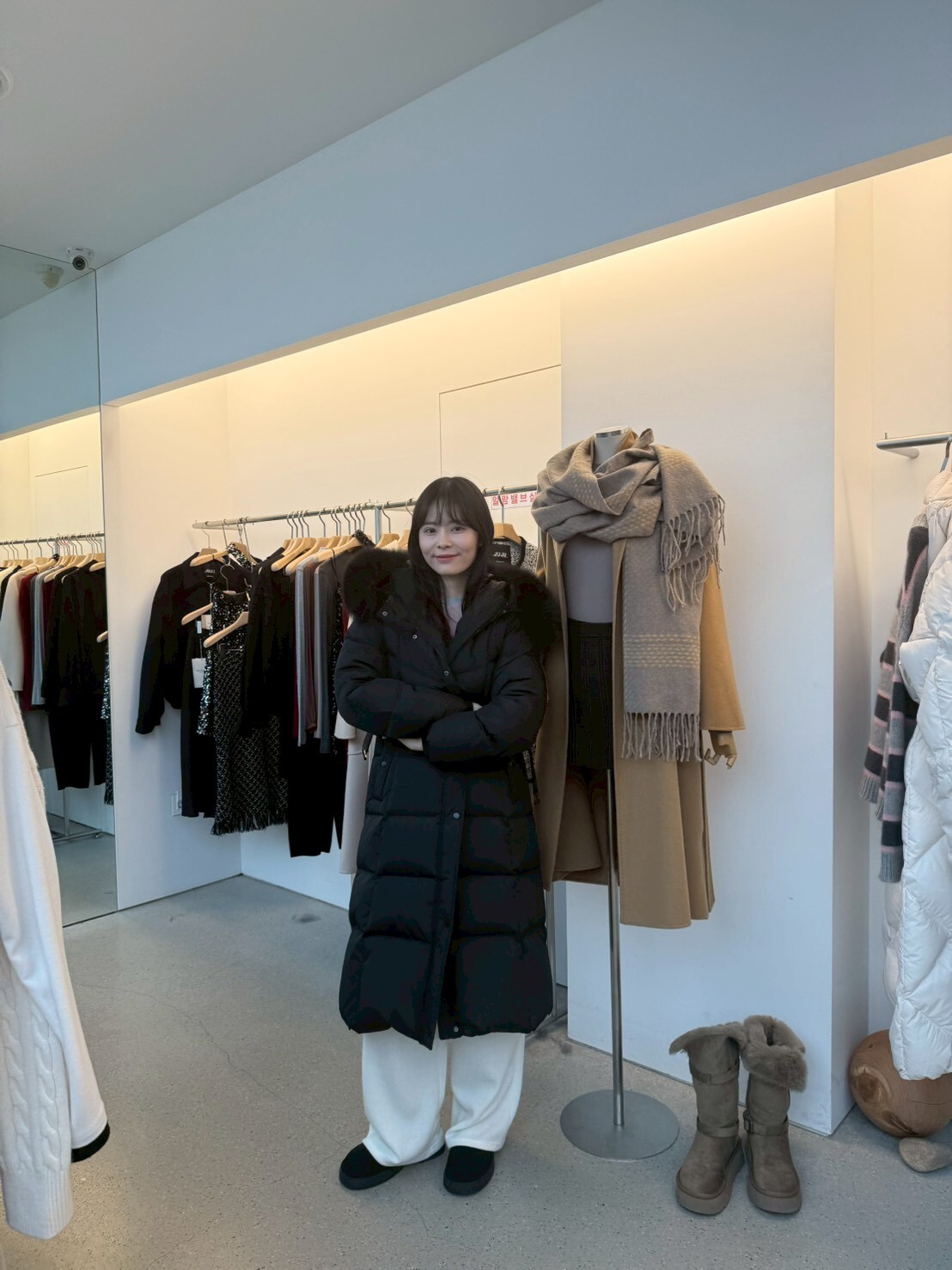 JU5313 黑色狐狸毛領羽絨中長外套