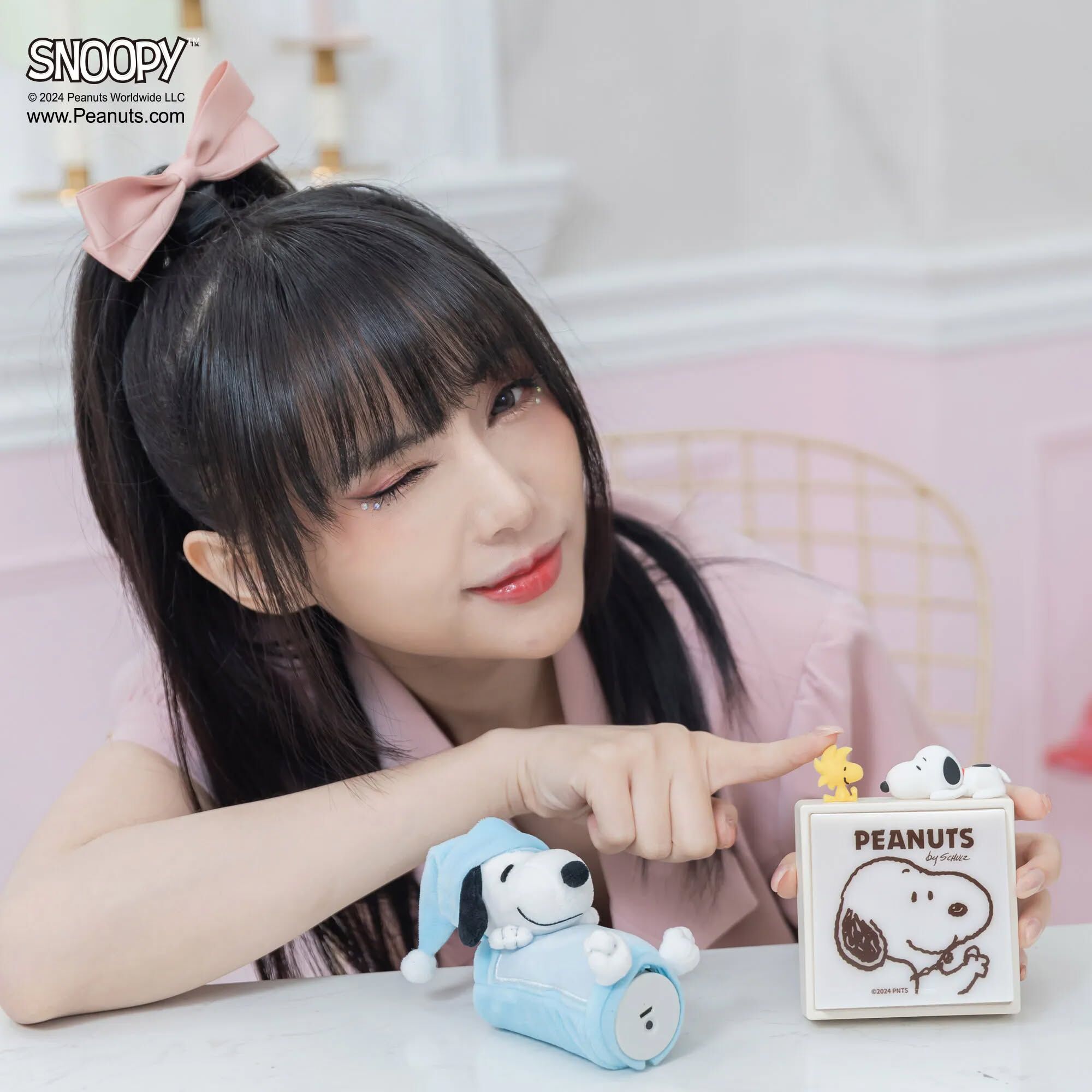 【單件免運】𝐢𝐧𝐟𝐨𝐓𝐡𝐢𝐧𝐤 史努比蓋被被暖手寶｜𝑷𝑬𝑨𝑵𝑼𝑻𝑺 授權 恆溫保暖 隨身電暖蛋 買𝟐件送北臉吊飾 台灣製造 𝐒𝐍𝐎𝐎𝐏𝐘/奇奇蒂蒂