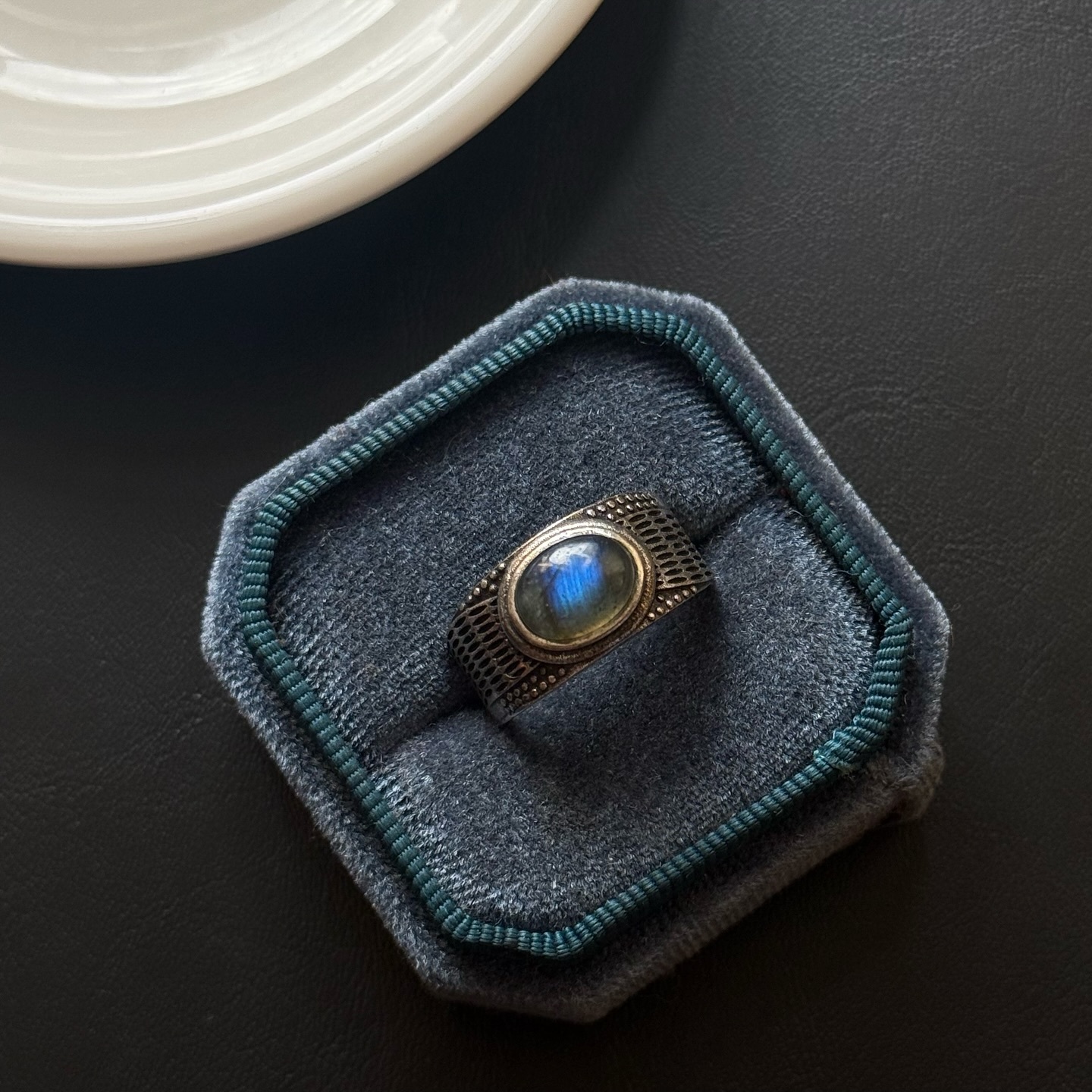 [原石] 魔鬼拉長石 水晶戒指