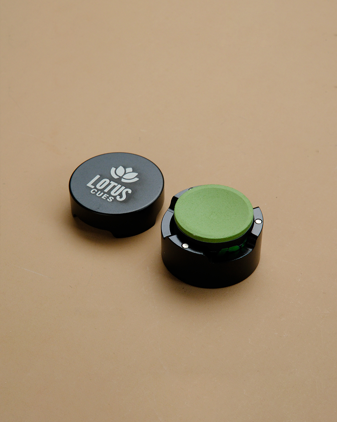 Lotus Round Chalk Case (For Taom)