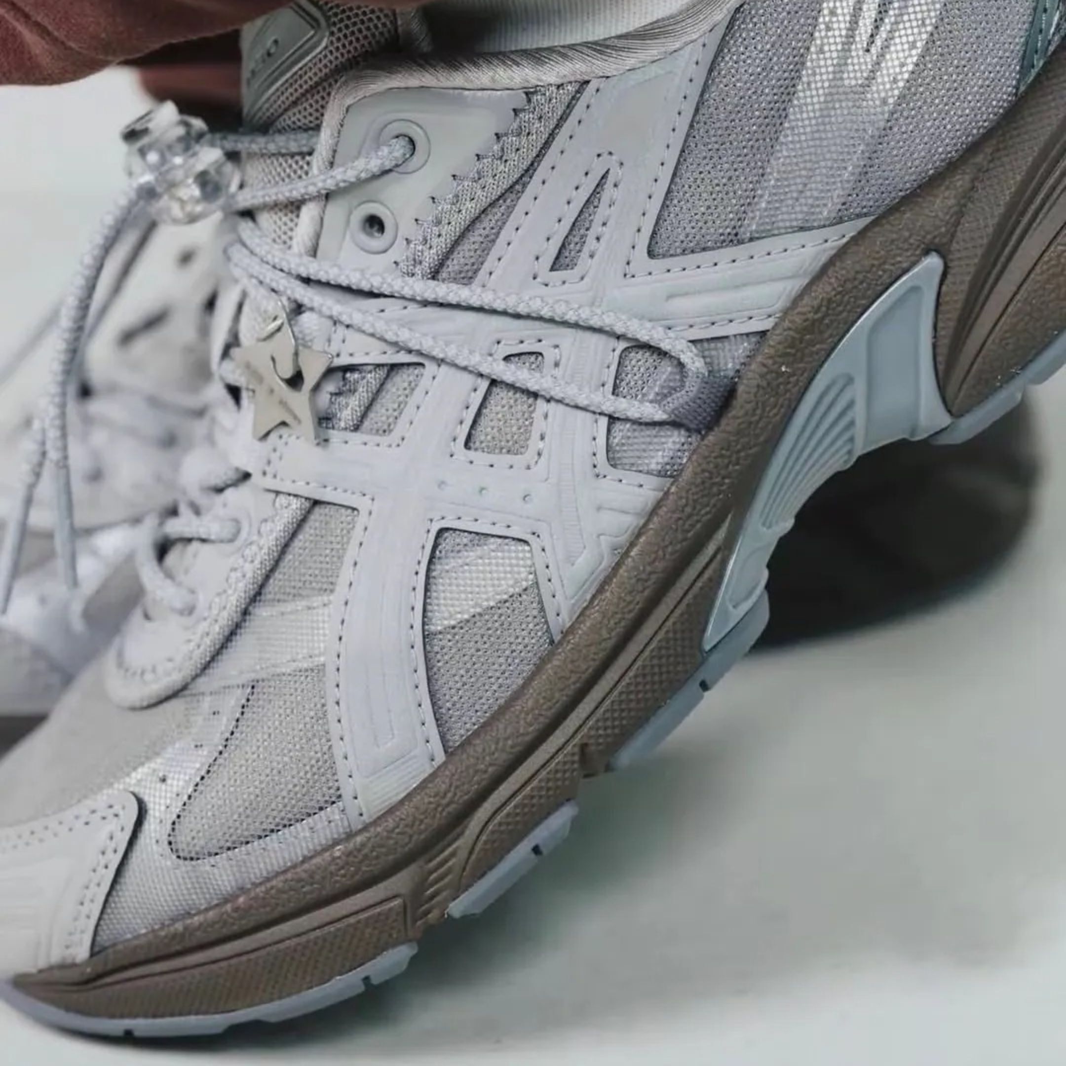 NICEDAY 代購 Atmos Pink x OJOS x ASICS Gel-1130 灰 棕灰 聯名 石灰 1230A429-021