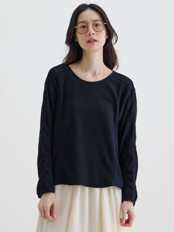 鬆餅格紋長袖剪接上衣-墨黑