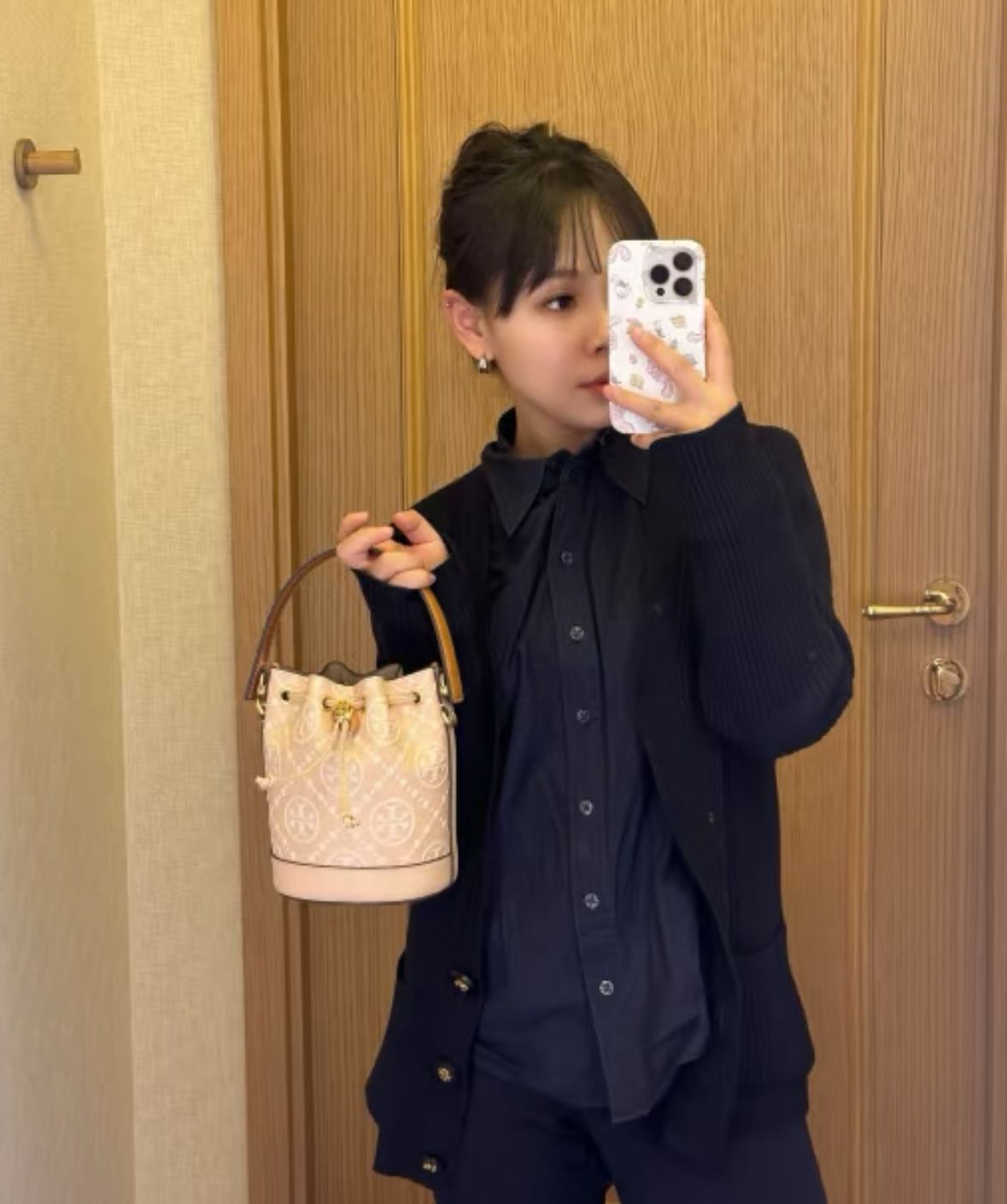 【預購】Q123009 Tory Burch 橘色  迷你 T 字母壓花水桶包