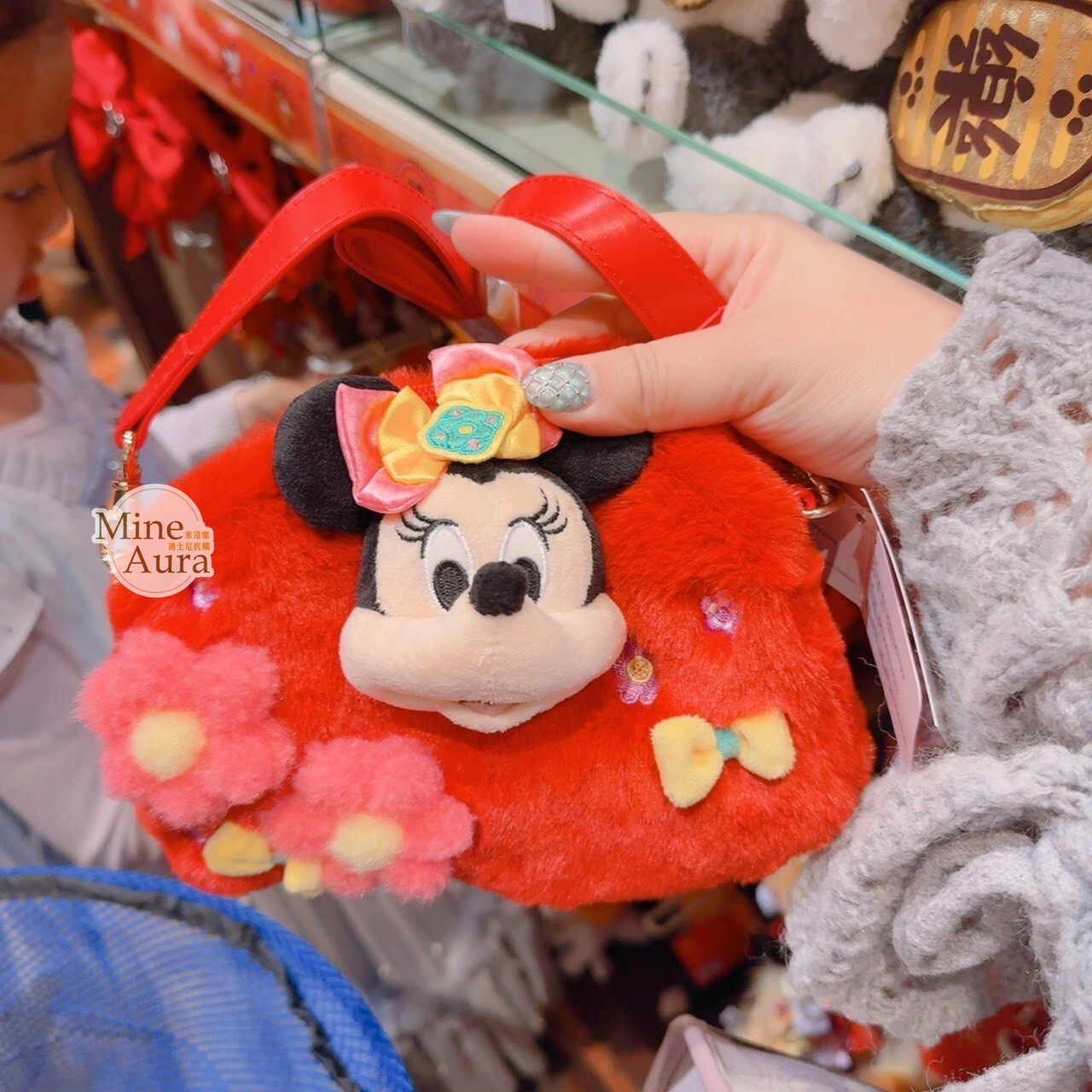2026 新春限定 米妮 Minnie 絨毛大頭 造型 斜背包 -香港迪士尼樂園