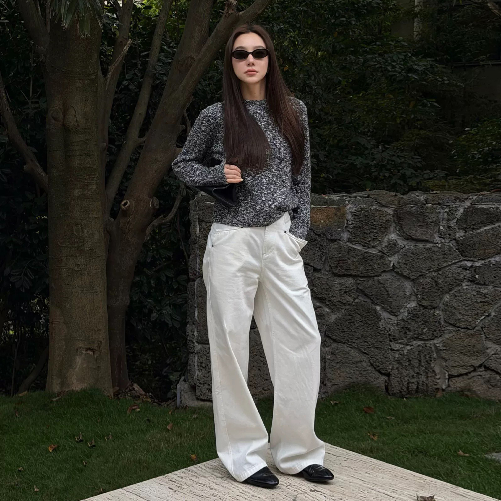 百搭雲朵白慵懶直筒牛仔褲長褲-S-L (Elegant & Love)