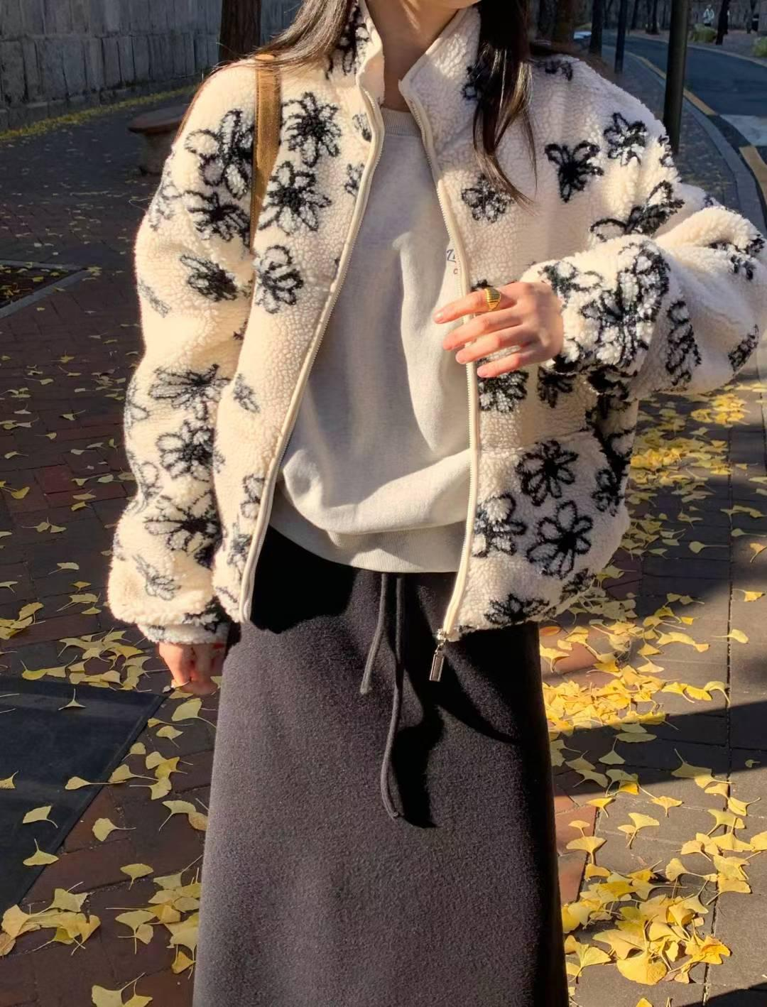 花花毛毛外套(米色)