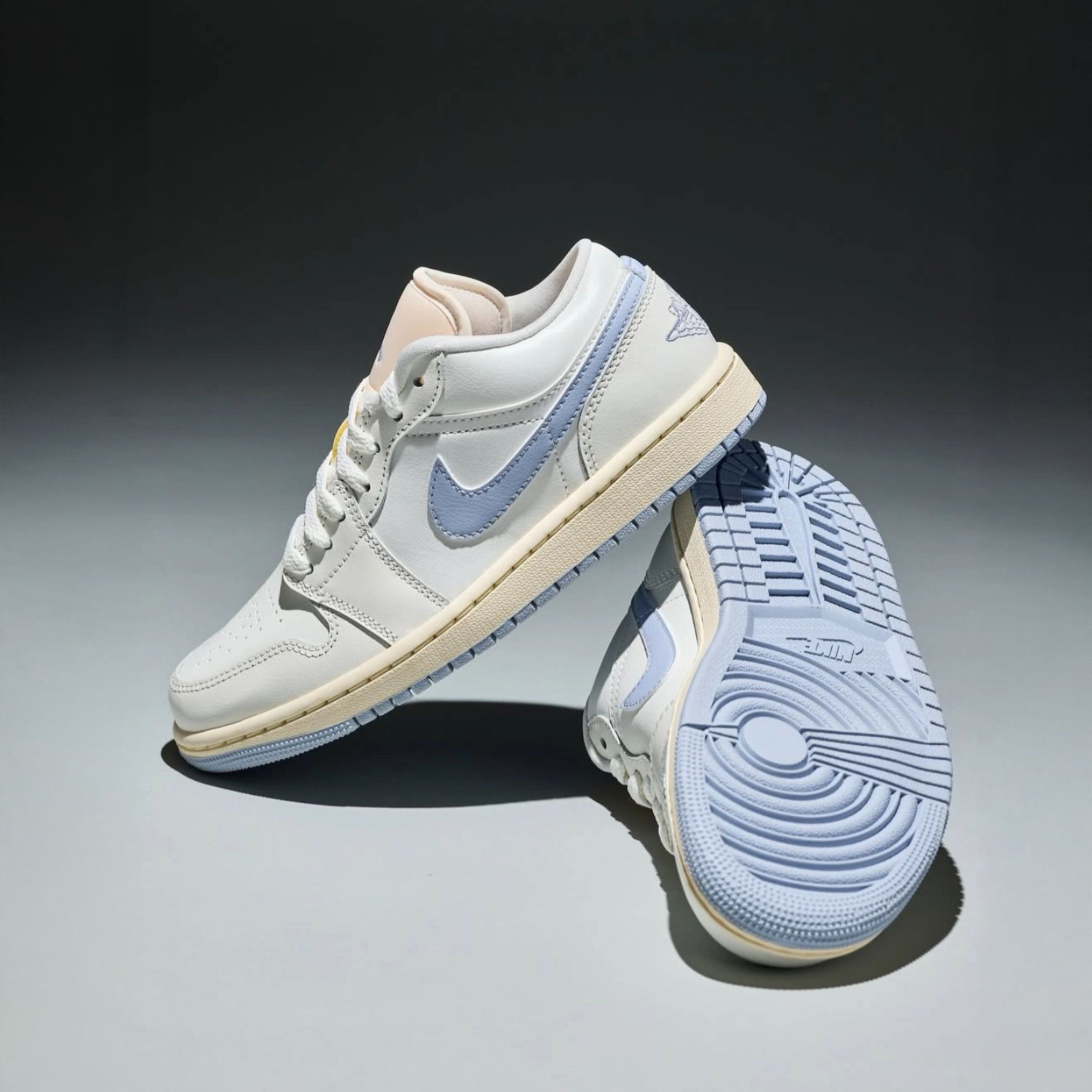 NICEDAY 代購 Air Jordan 1 奶油藍 天空藍 淺藍 奶油 白 復古 DC0774-106