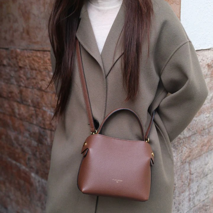 1FL0104-019 [FLEURON] Mini Swann Tiramisu #MAF04VG1233TRM (EU)