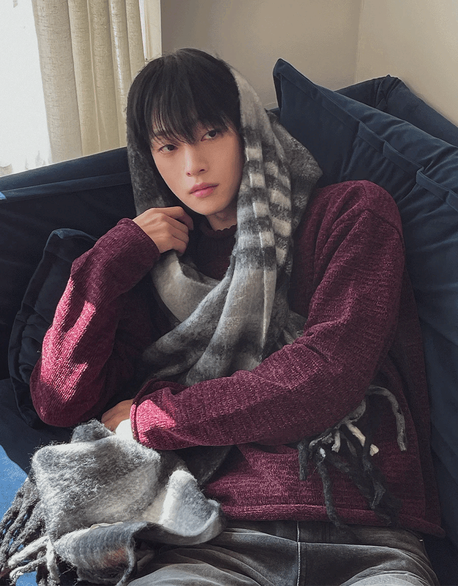 雪尼爾絲絨短款針織衫