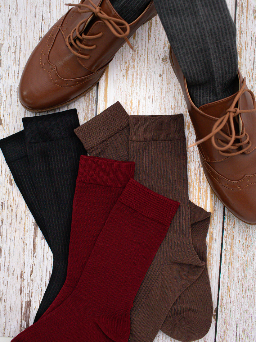 簡約素色羅紋中筒襪