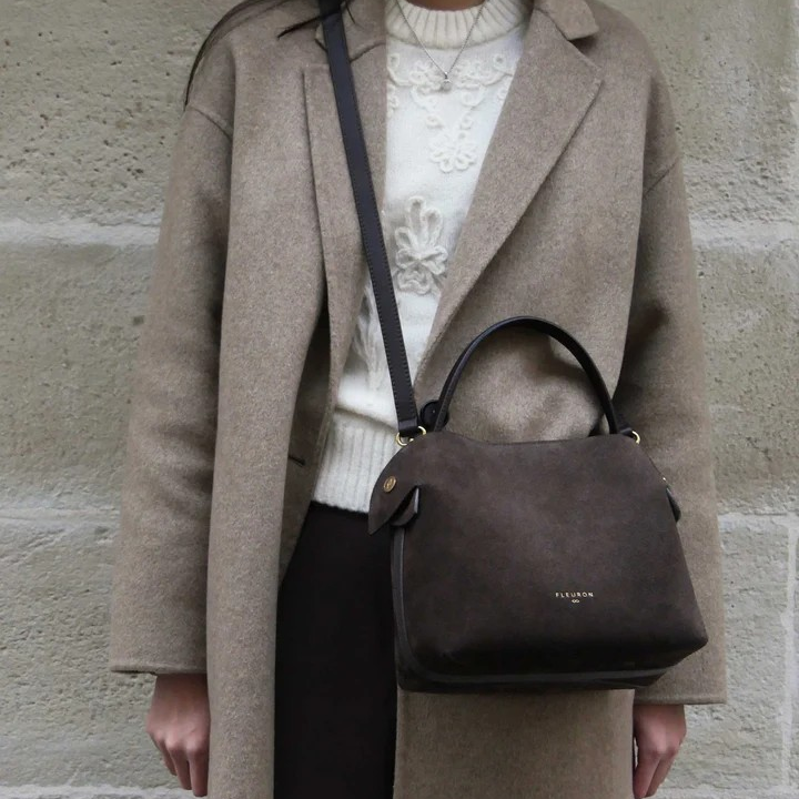 1FL0104-050 [FLEURON] Medium Swann Suede Moka #MAF06SV1314MOK (EU)