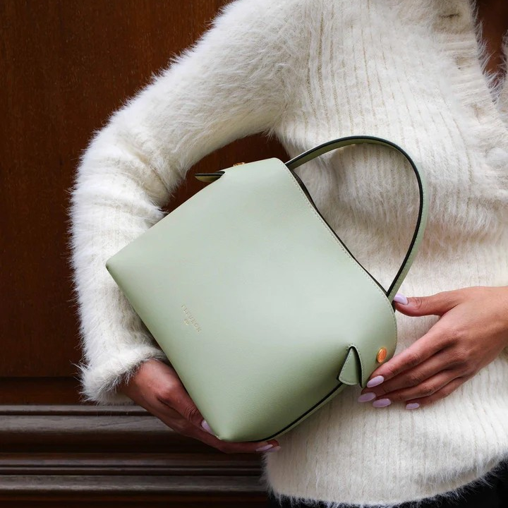 1FL0104-078 [FLEURON] Medium Swann Vert d'Eau #MAF06VL0216WGR (EU)