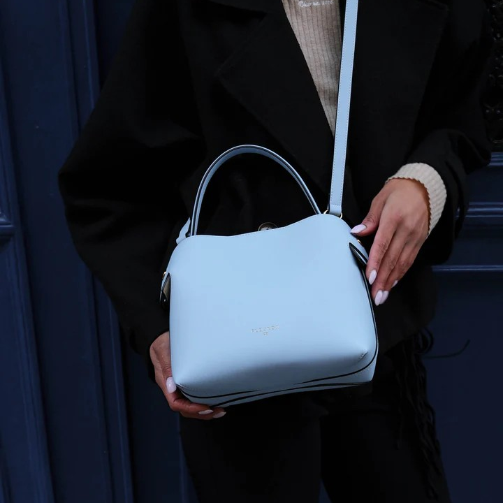 1FL0104-087 [FLEURON] Medium Swann Bleu Glacier #MAF06VL4105ICB (EU)