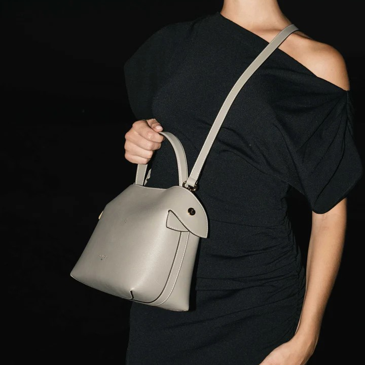 1FL0104-089 [FLEURON] Medium Swann Gris Minéral #MAF06VL5704MNG (EU)