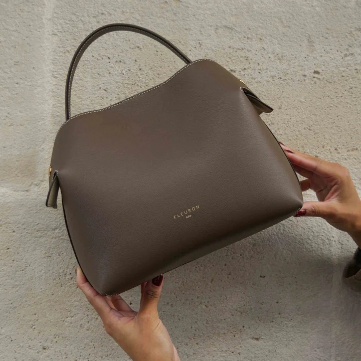 1FL0104-103 [FLEURON] Swann Taupe Foncé #MAF03VL1312DKT (EU)