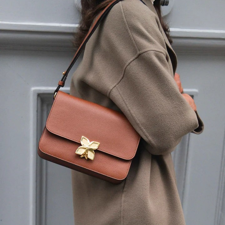 1FL0104-115 [FLEURON] Hortensia Marron #MAF12VG1140BRW (EU)