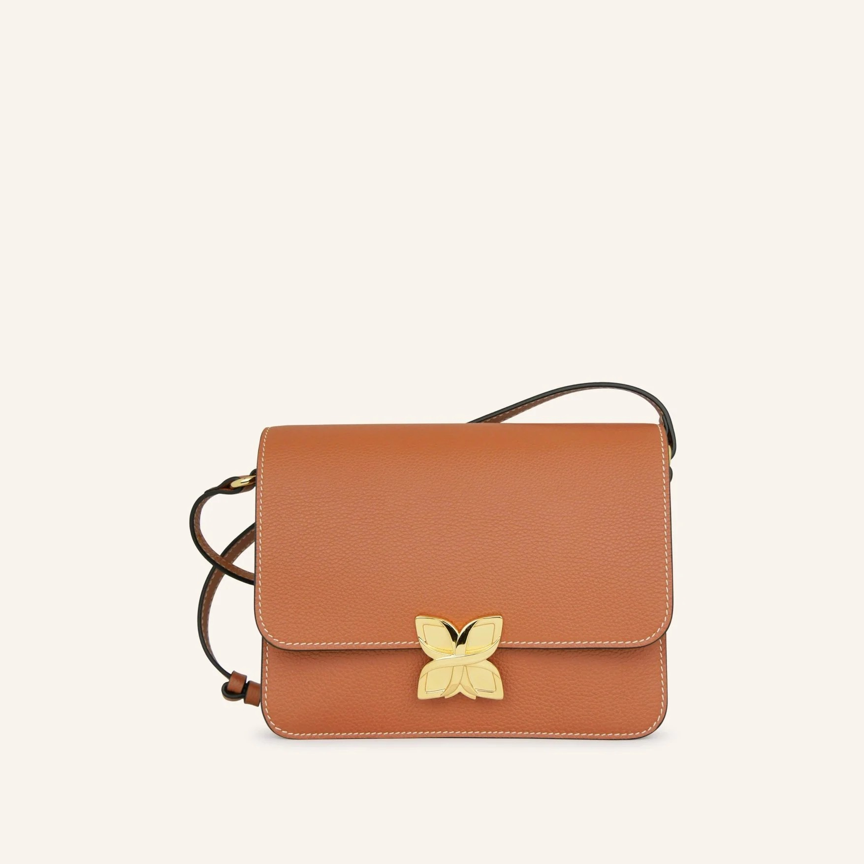 1FL0104-119 [FLEURON] Hortensia Caramel #MAF12VG1340CRL (EU)