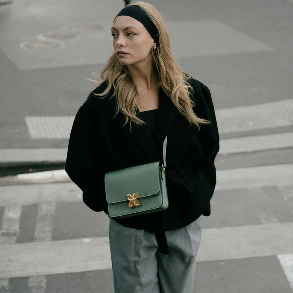 1FL0104-131 [FLEURON] Hortensia Vert Amande #MAF12VG6323AGR (EU)