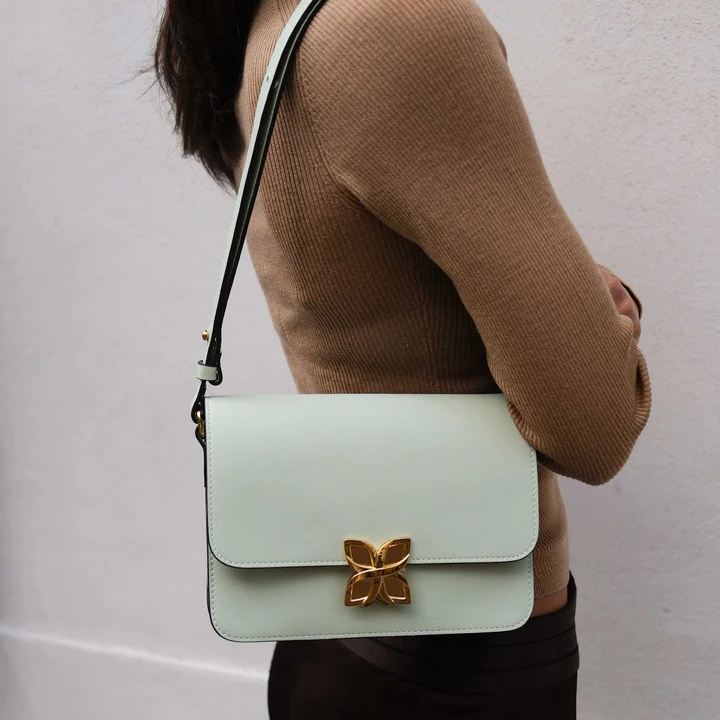 1FL0104-132 [FLEURON] Hortensia Vert d’Eau #MAF12VL0216WGR (EU)