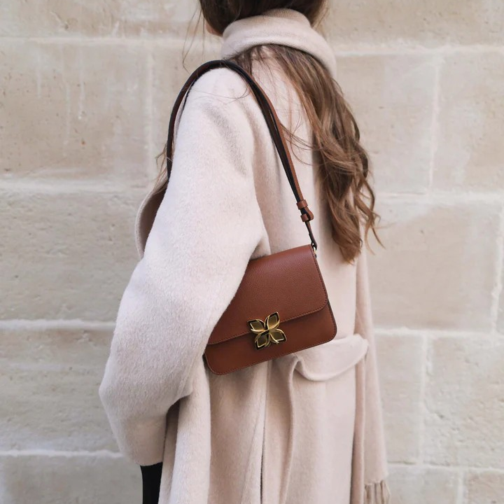 1FL0104-151 [FLEURON] Mini Hortensia Marron #MAF13VG1140BRW (EU)