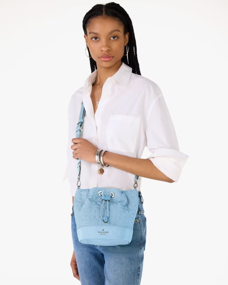 【預購】KATE SPADE H123165 Spade Flower Quilted Fabric Bucket Bag