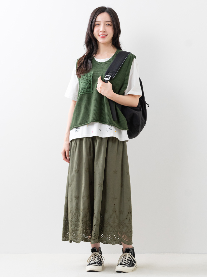 下擺捲邊背心貓咪刺繡上衣繡花寬褲組合