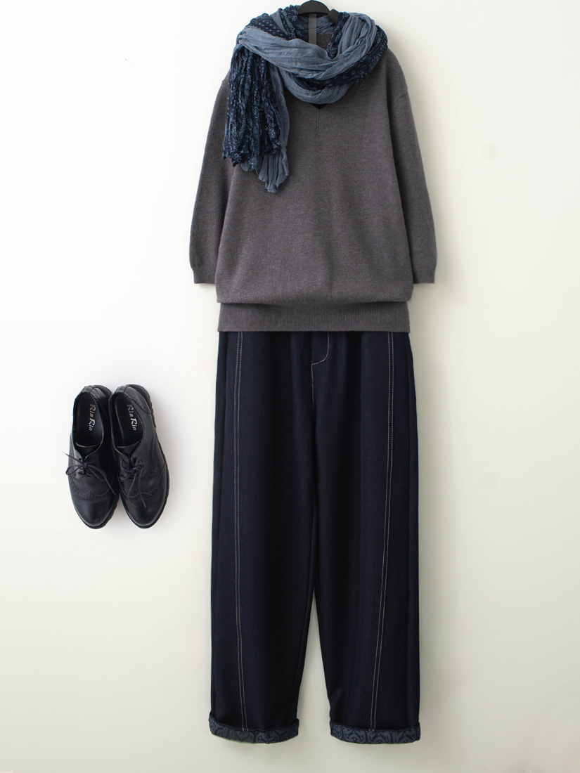 V領針織七分袖上衣天絲棉壓線直筒褲組合